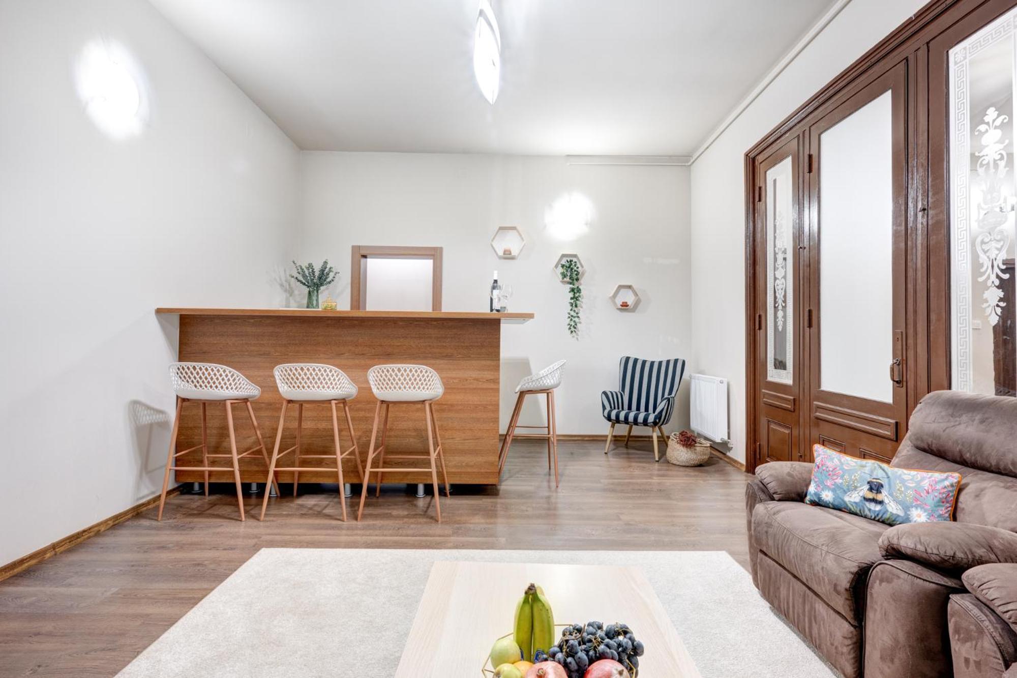 Holiday Apartment *